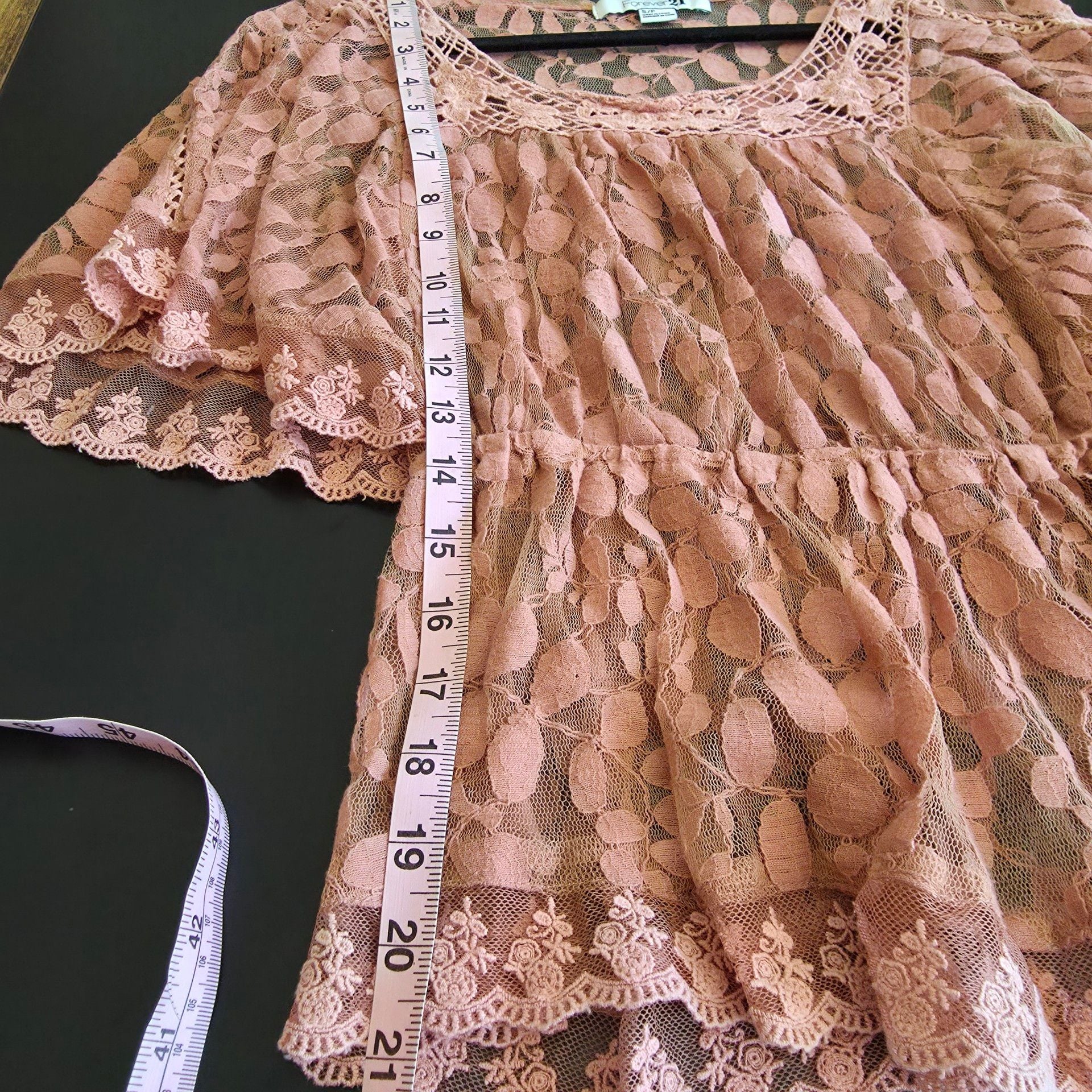 Forever 21 Lace Blouse Size S Peach Short Sleeve Peplum Top 4