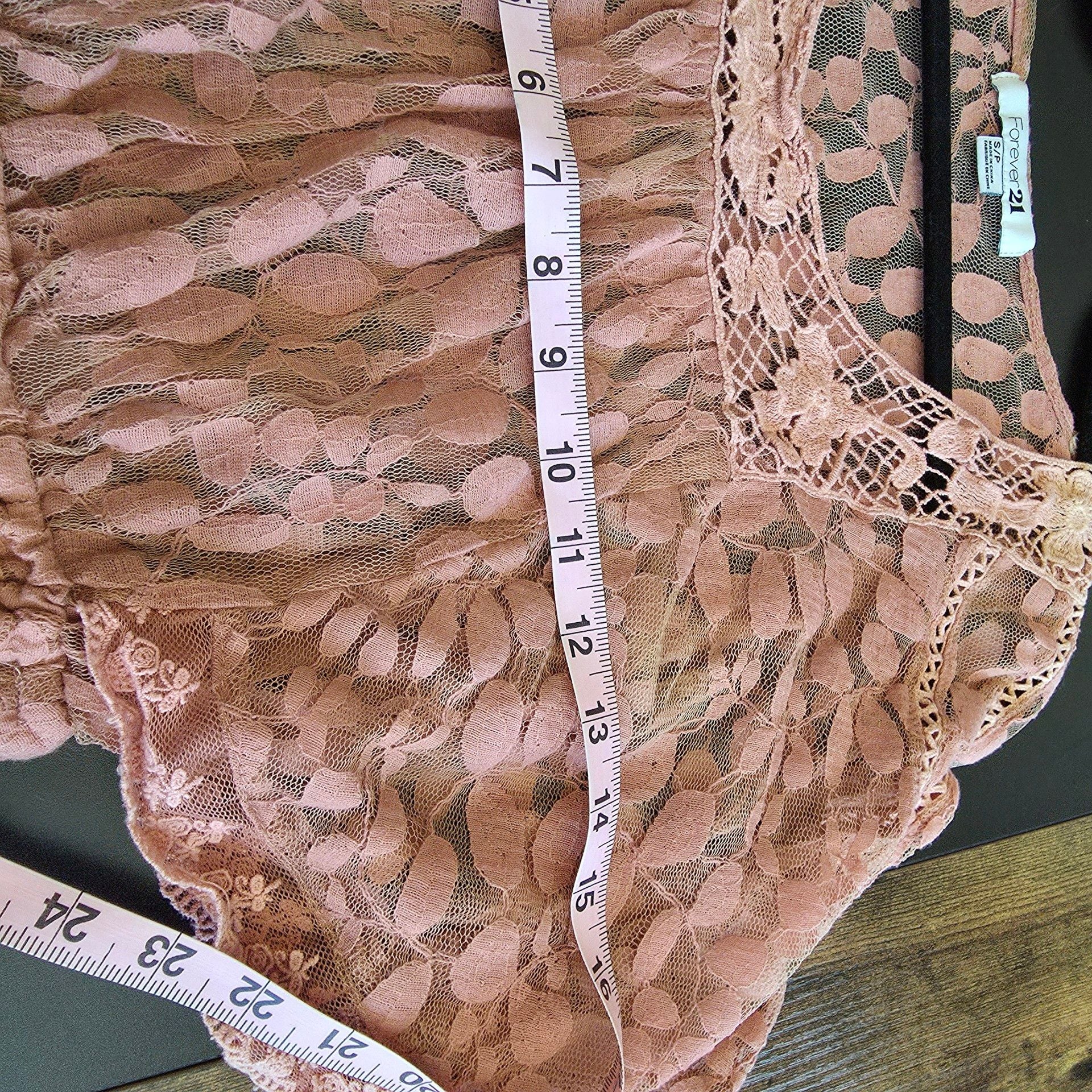 Forever 21 Lace Blouse Size S Peach Short Sleeve Peplum Top 5