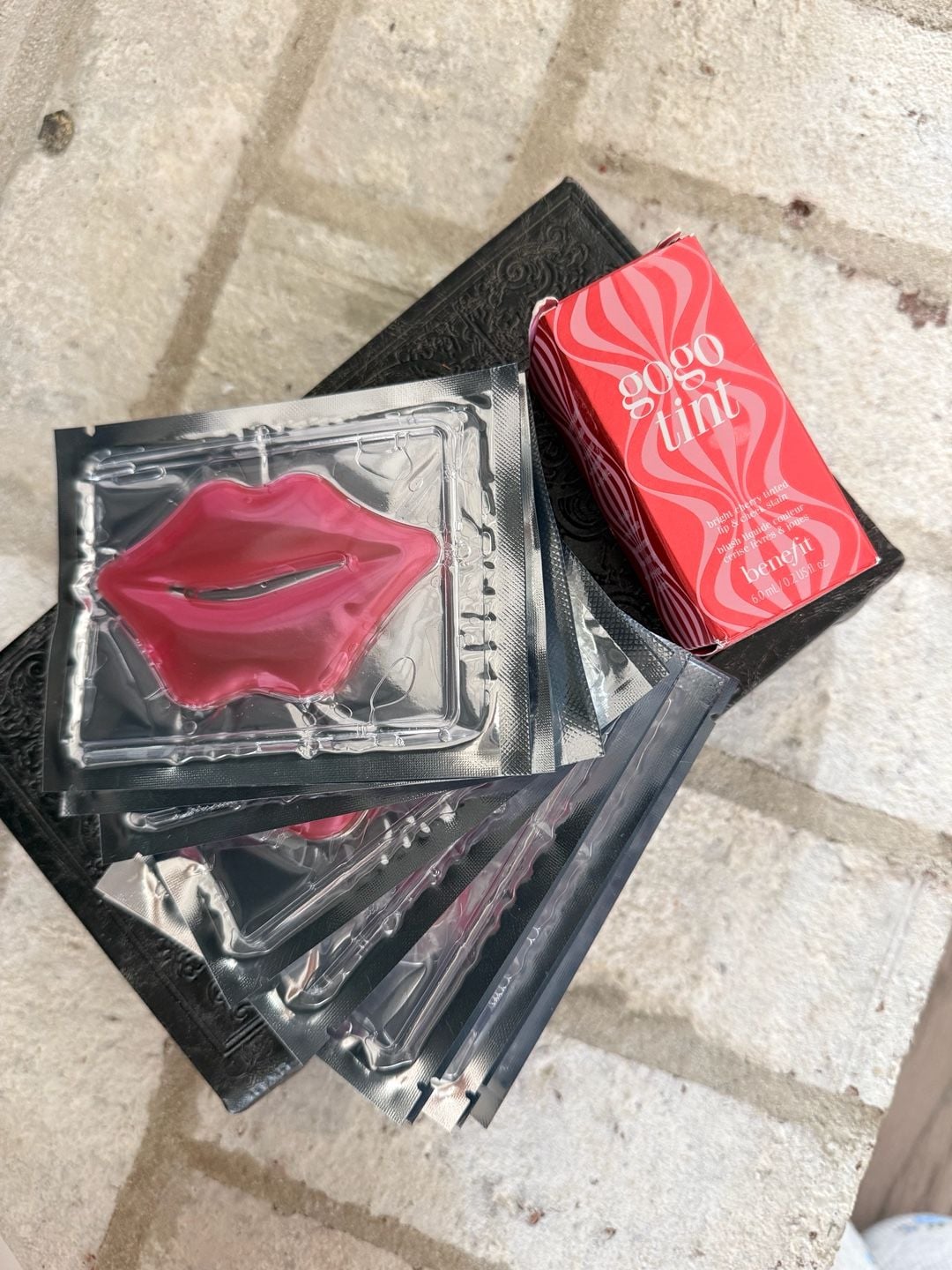 Benefit Gogo Tint Lip & Cheek Stain And Lip Masks Bundle 1