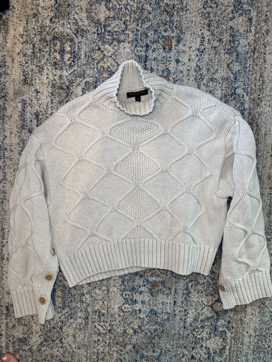 Banana Republic Mock Neck Cable Knit Sweater Size S Cream Button Cuffs 2