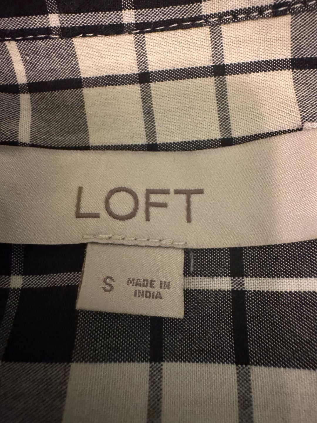 LOFT Ruffle Plaid Blouse Size S Black White Long Sleeve h1599 4