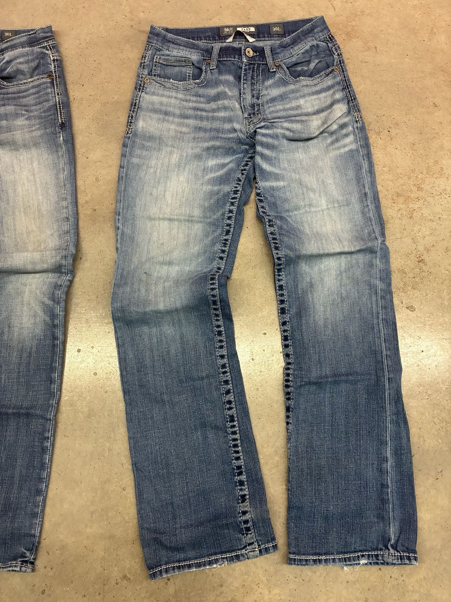 Bundle Of 4 BKE Jake Straight Jeans Size 30L Light Wash Denim 5