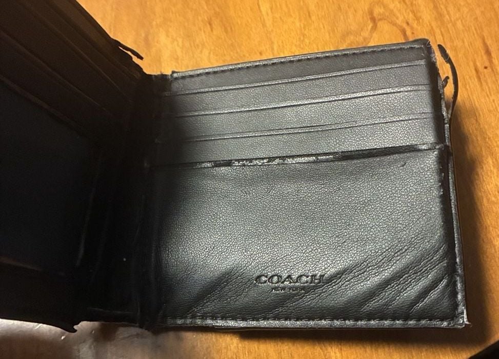 Coach Signature Bifold Wallet Black Leather 2