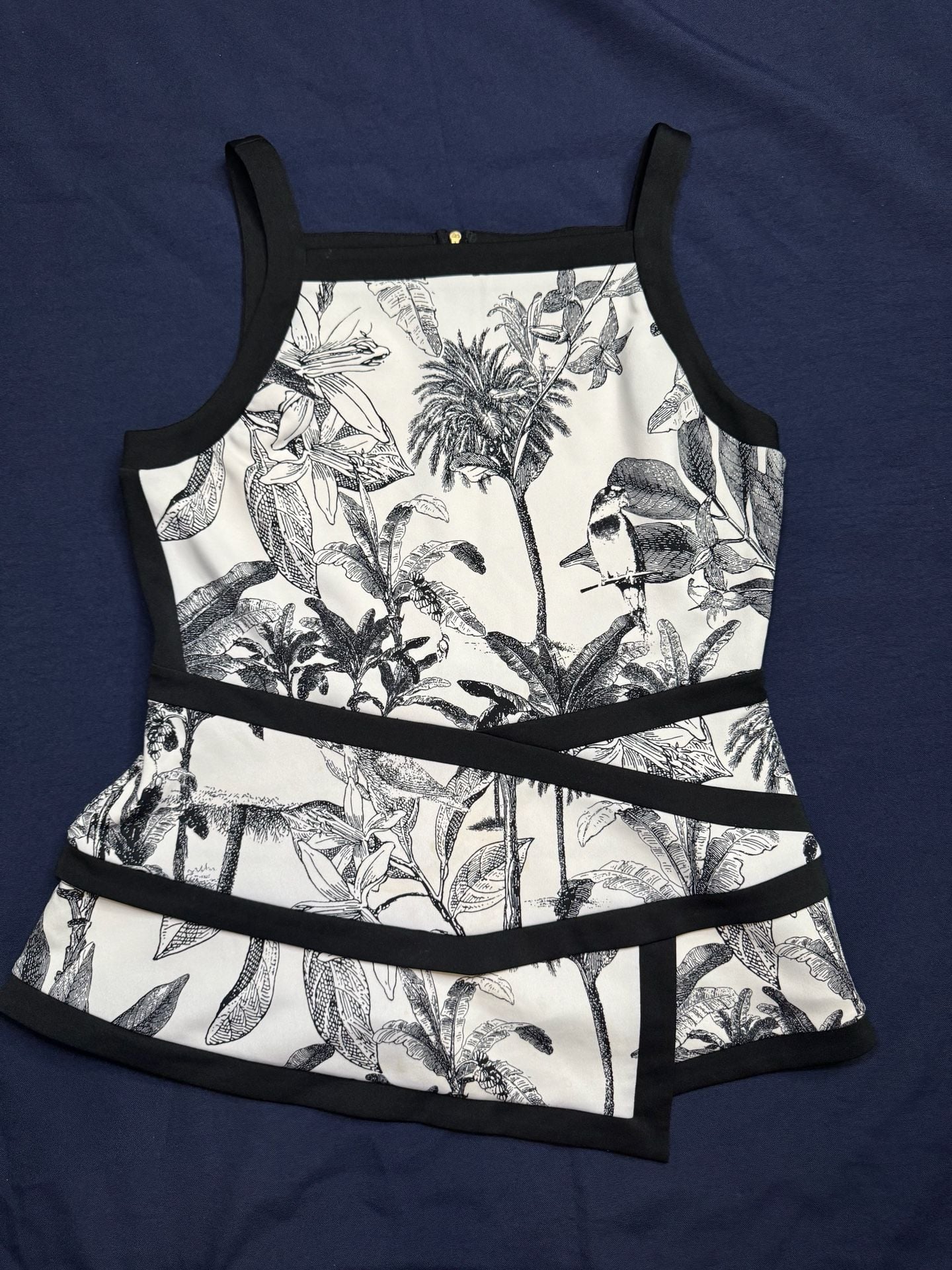 Worthington Tropical Bird Print Peplum Top L Black White Sleeveless Botanical 3