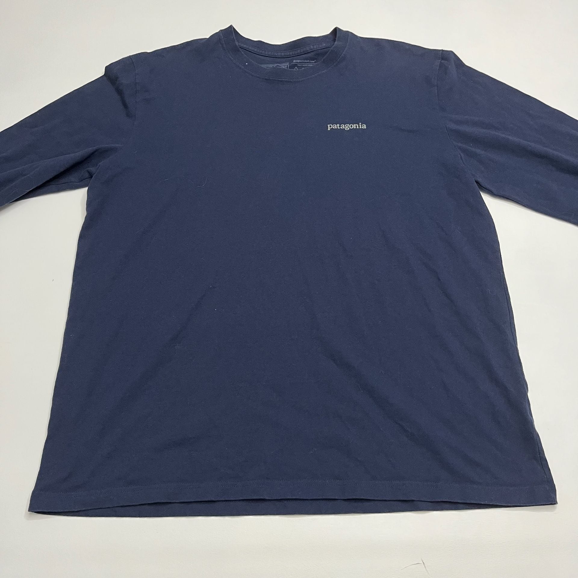 Patagonia Men's Navy Blue Long Sleeve Logo T-Shirt Regular Fit Size L 3