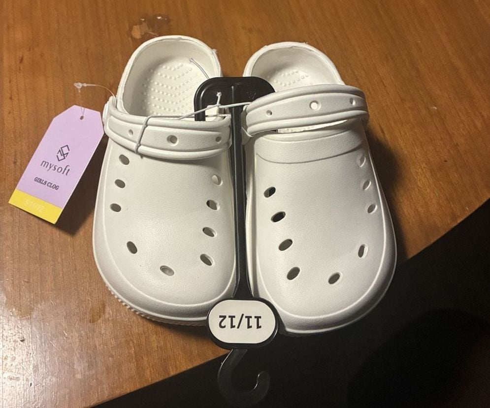 mysoft Girls Clog Size 11/12 White 2