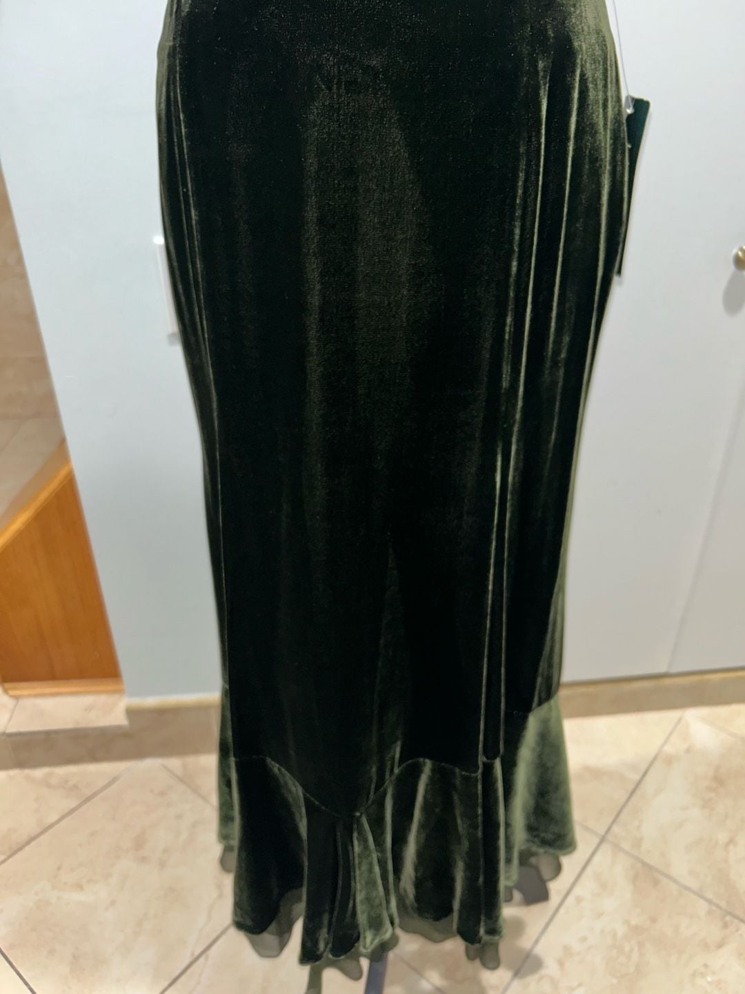 LAUREN Ralph Lauren Velvet Skirt Size 4 Green Long Mermaid 7
