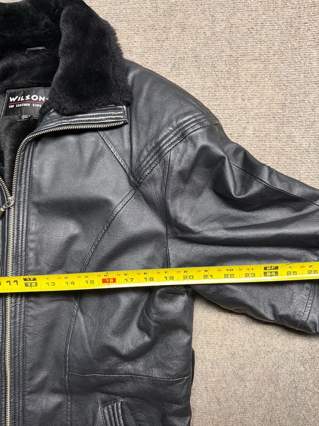 Wilsons Leather Jacket Size L Black Faux Fur Lined 6