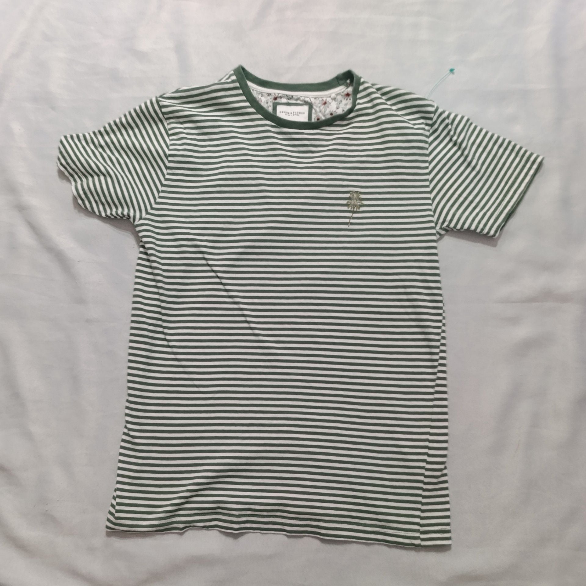 Denim & Flower Striped T-Shirt Size S Green 2