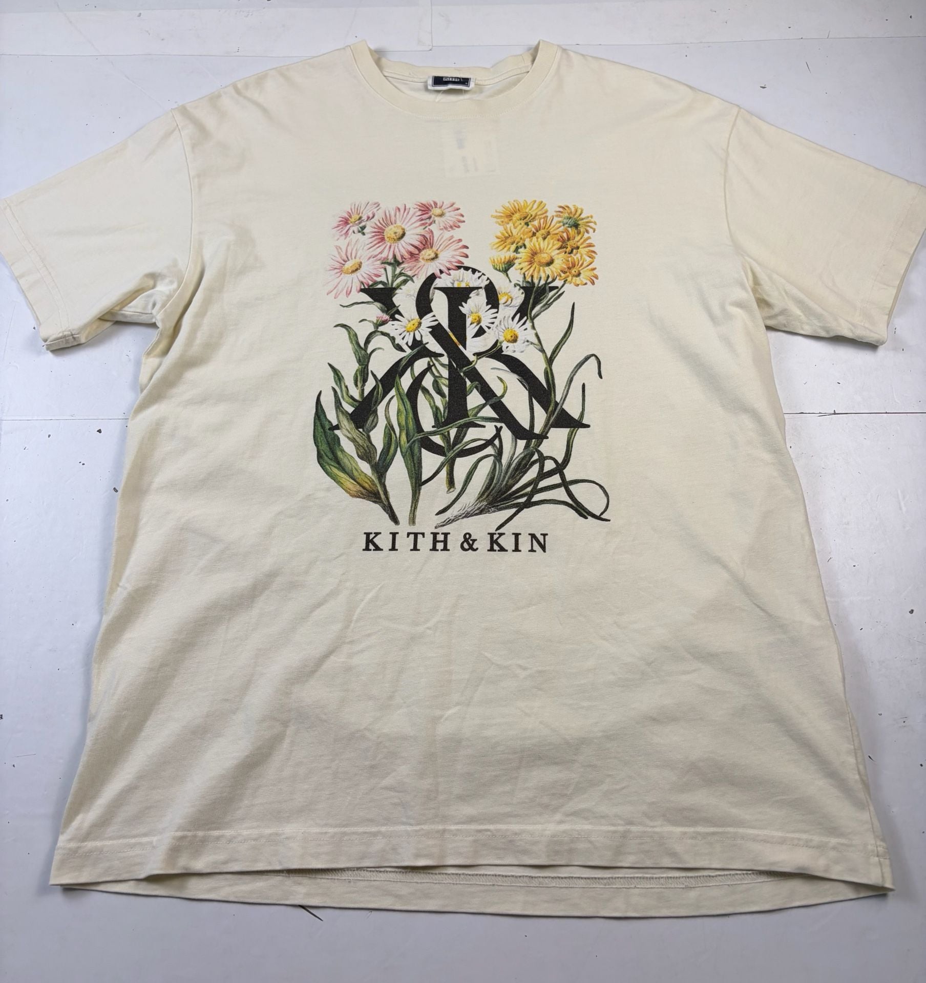 Kith Kith & Kin Graphic T-Shirt Cream Floral Size M (OF) 2