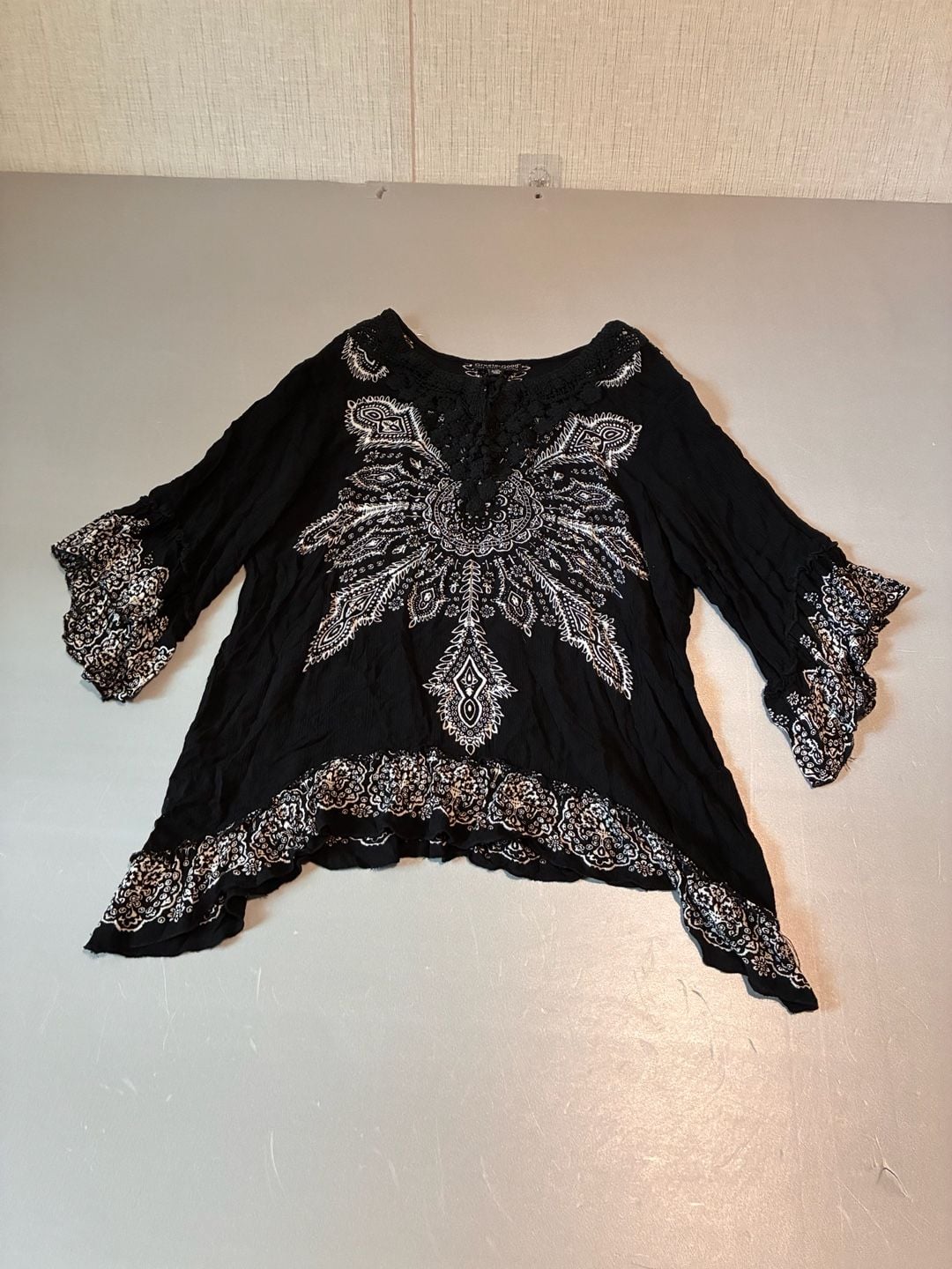 Greater Good Blouse Black White Paisley Size L 2