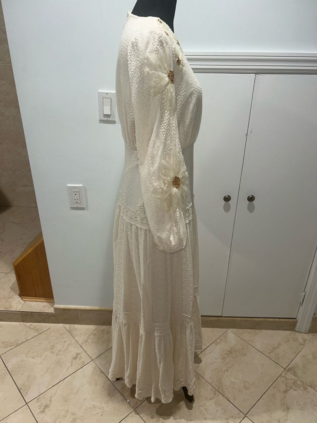 Vintage Long Sleeve Lace Floral Applique Maxi Dress Cream 3