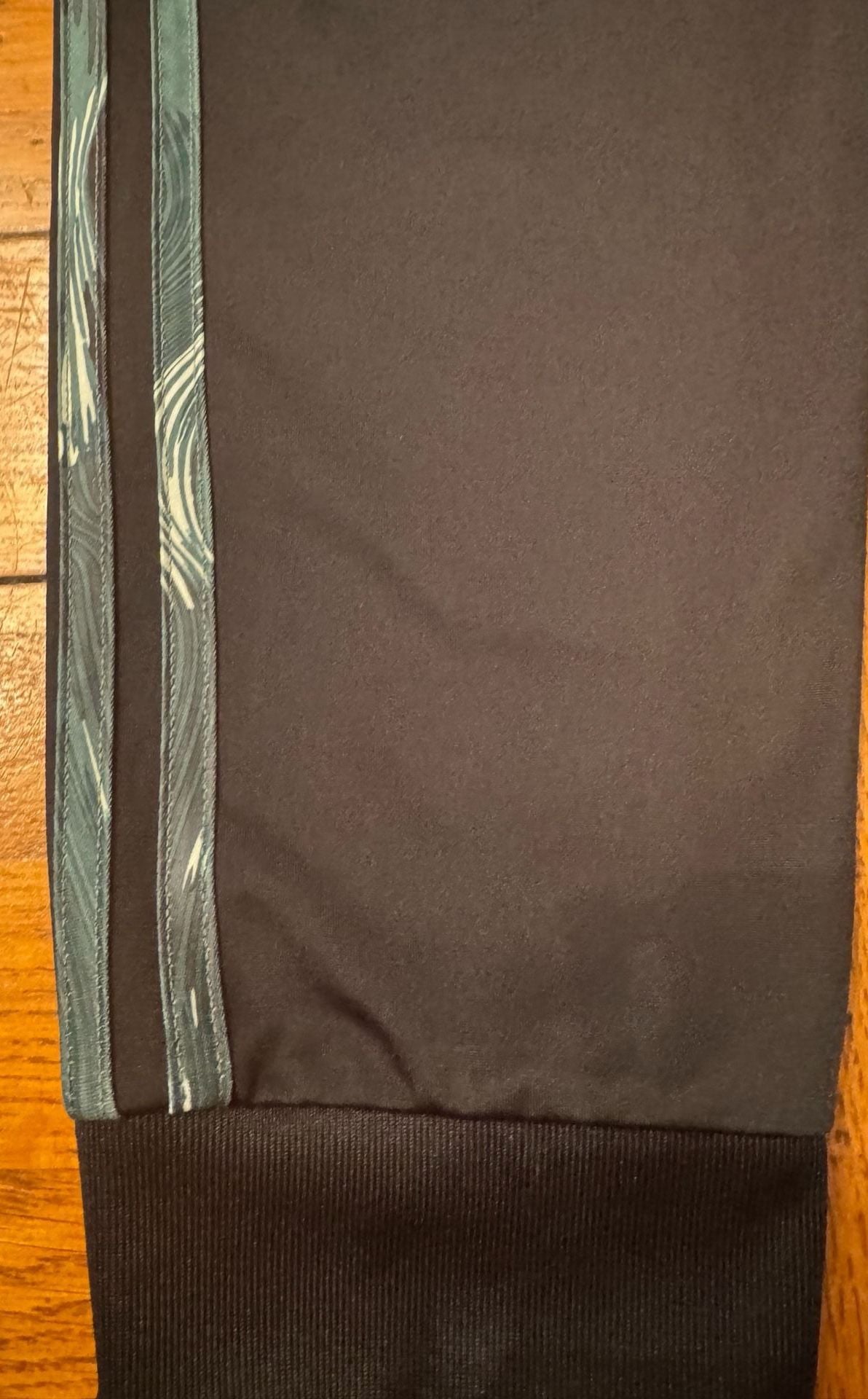 Adidas Track Pants Size L (14/16) Black Green Stripe Athletic Joggers h1600 6