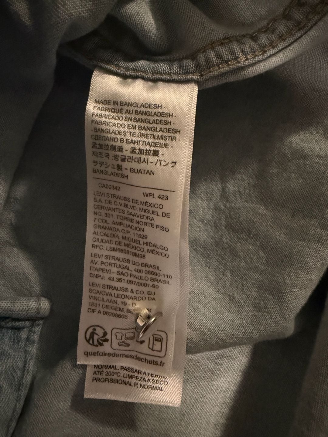 Levi Strauss Womens Light Wash Denim Western Shirt Pearl Snap Size XXL 6
