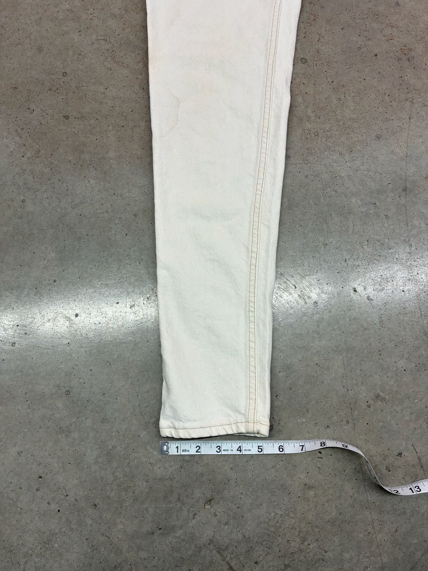 Levi's 512 Slim Fit Tapered Leg Jeans Size 5 MED White Vintage Denim 10