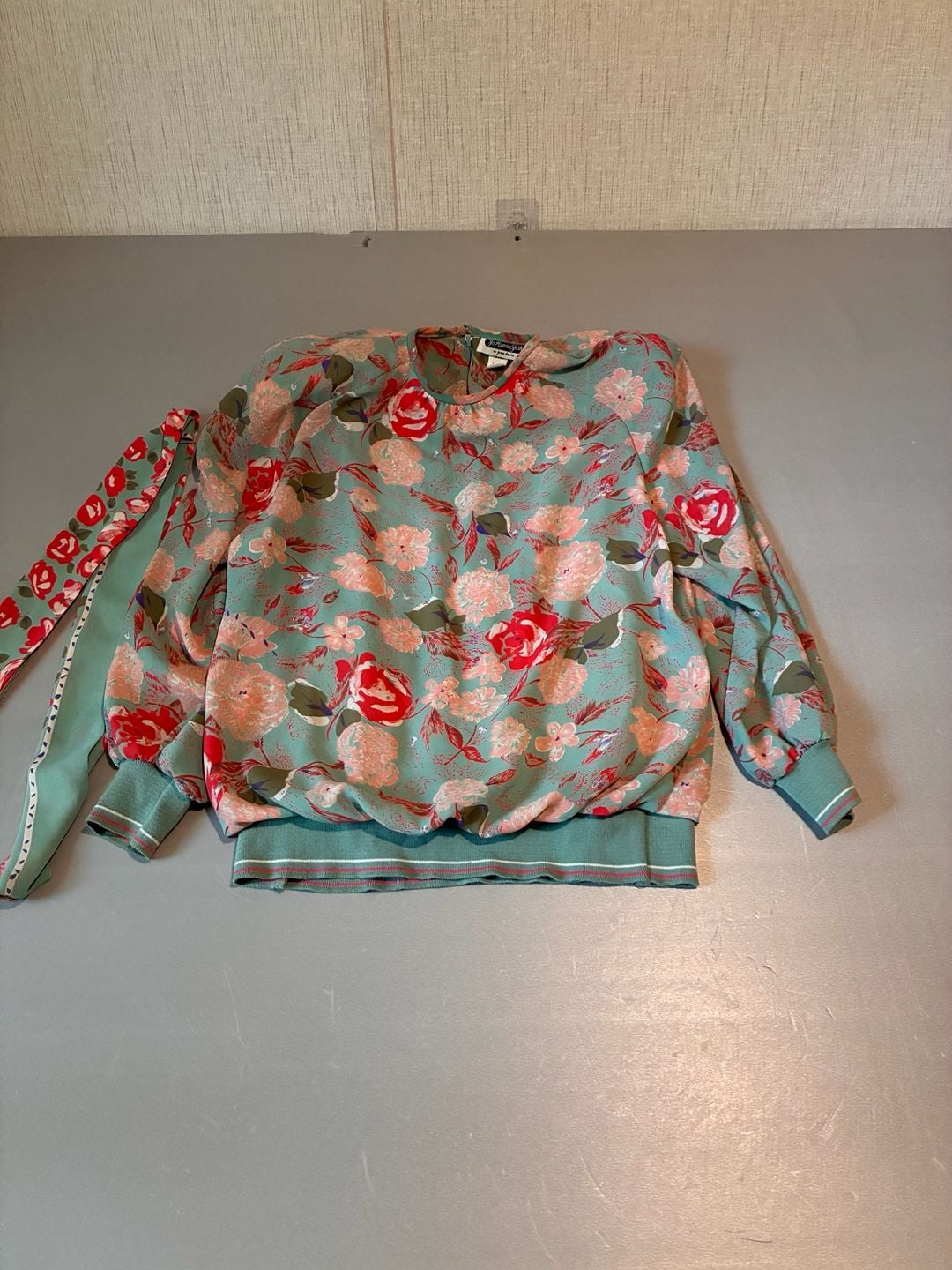Jo Hanna York by Joan Davis Floral Blouse 2
