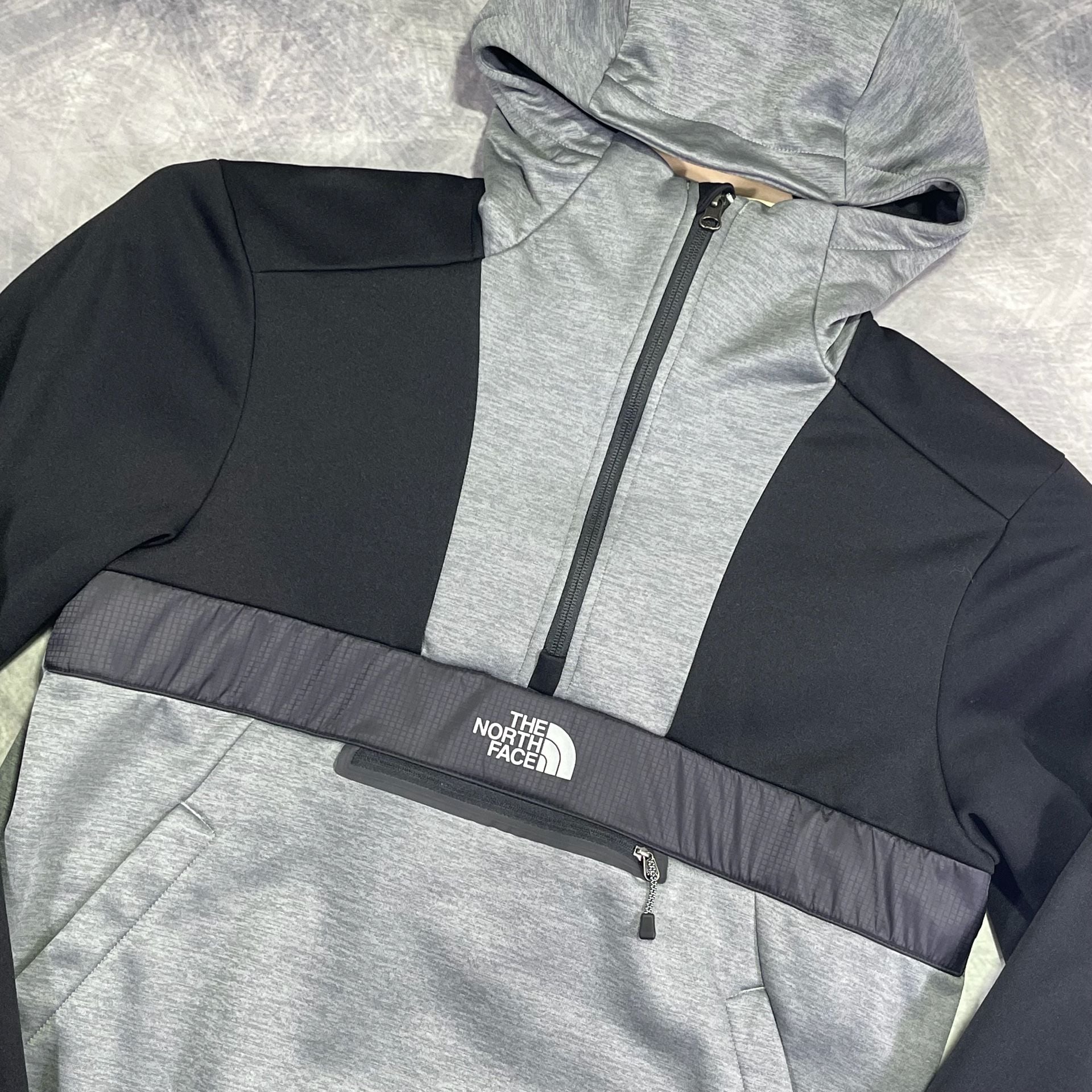 The North Face Hoodie Size M Gray Black Quarter Zip Pullover 8