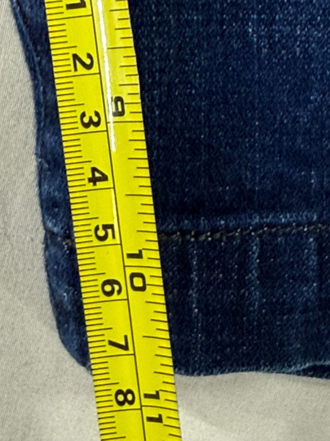 Levi's 545 Denim Shorts Size 28 Blue 10