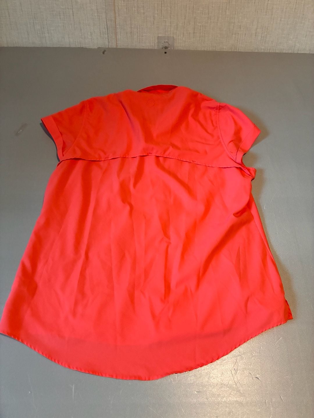 Magellan Outdoors Women's Fishing Shirt XS Coral Pink Vented Short ..., 5