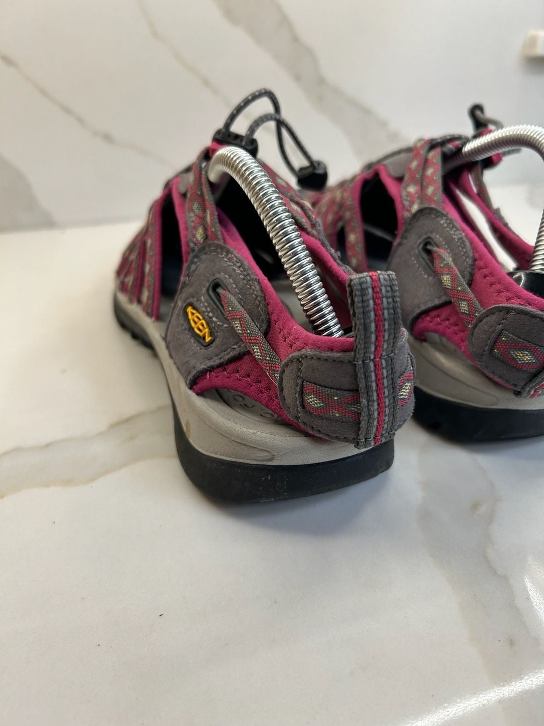 Keen Whisper Water Sandals Gray Pink (Size: 10) 8