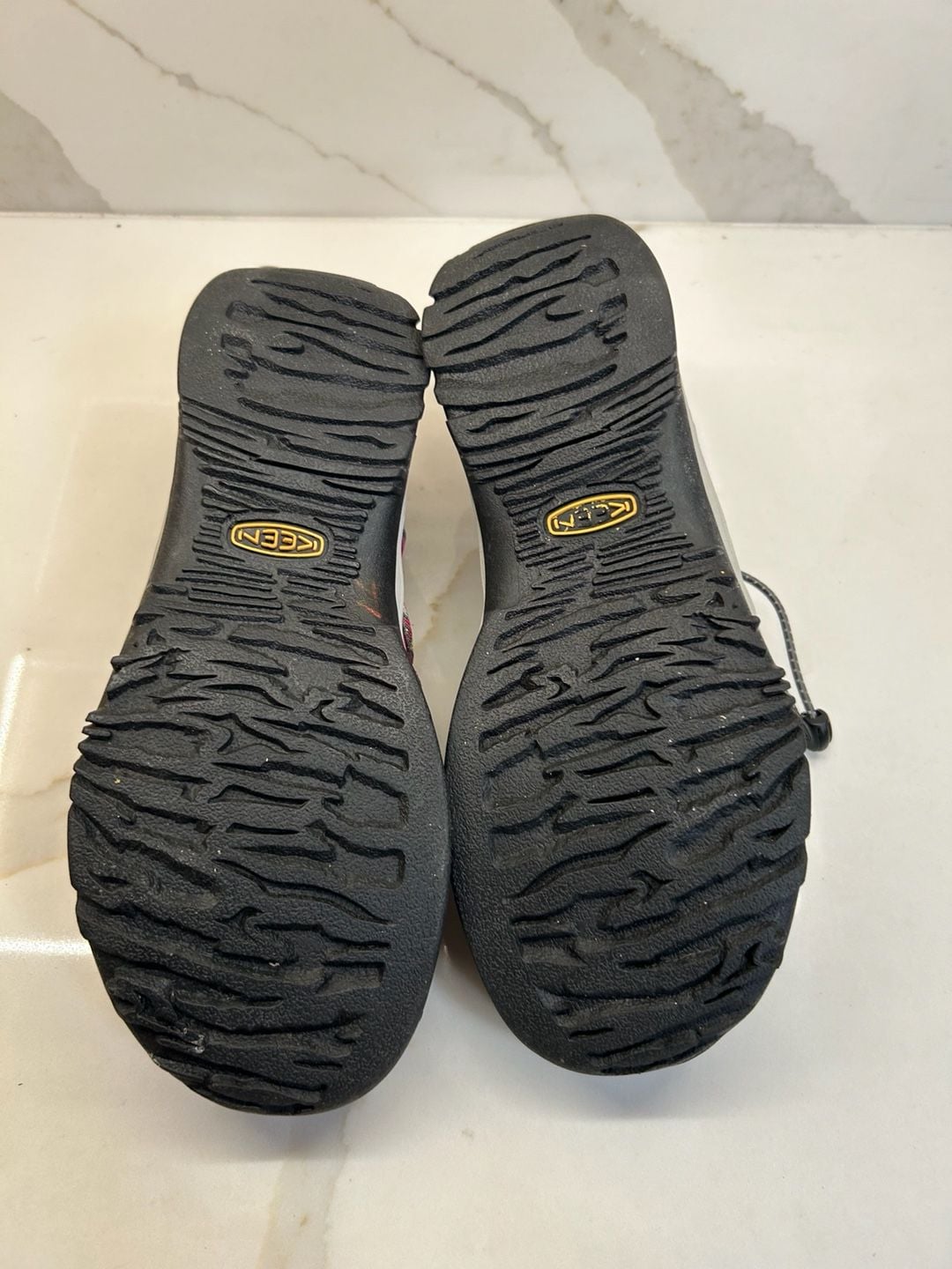Keen Whisper Water Sandals Gray Pink (Size: 10) 9