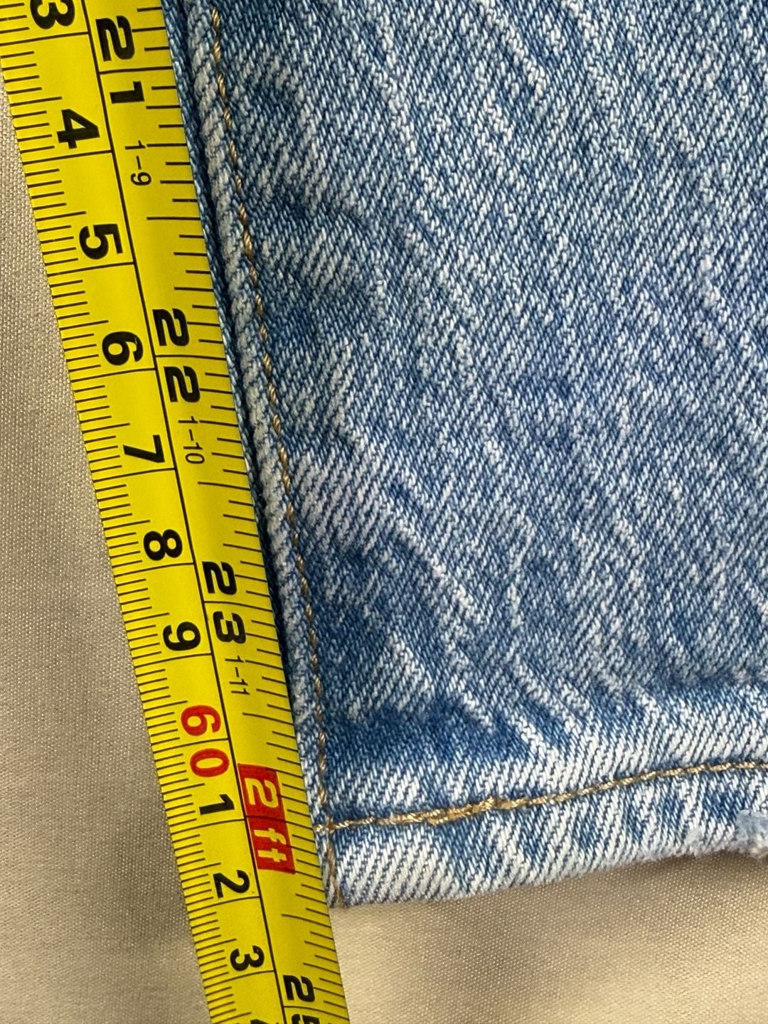 Levi's Ribcage Straight Ankle Jeans Size 27 Light Wash Distressed 12