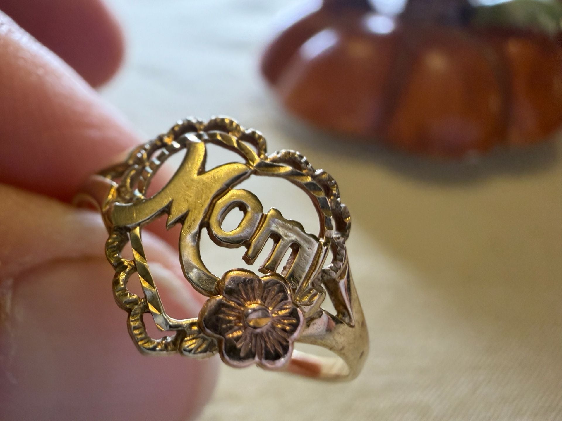 Vintage 10K Yellow And Rose Gold Mom Heart Ring Size 7.5 4