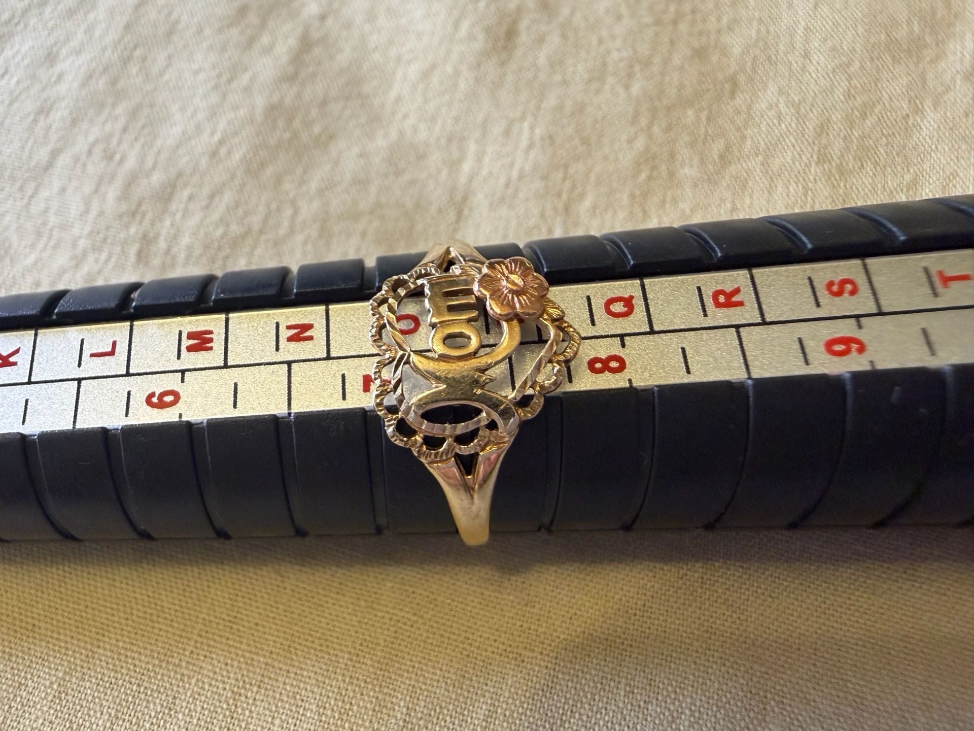 Vintage 10K Yellow And Rose Gold Mom Heart Ring Size 7.5 7