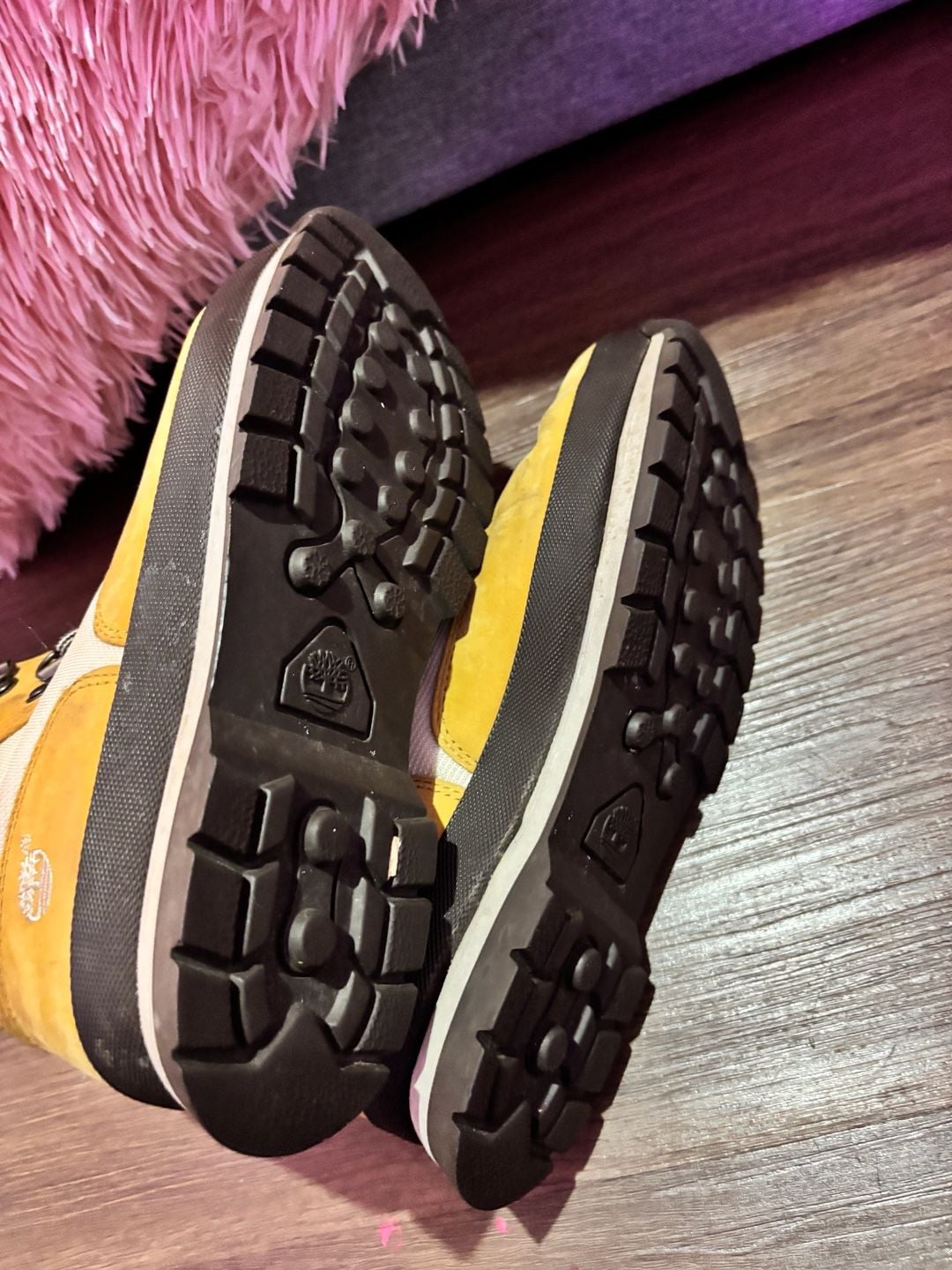 Timberland Hiking Boots Size 6M Wheat Yellow White 6