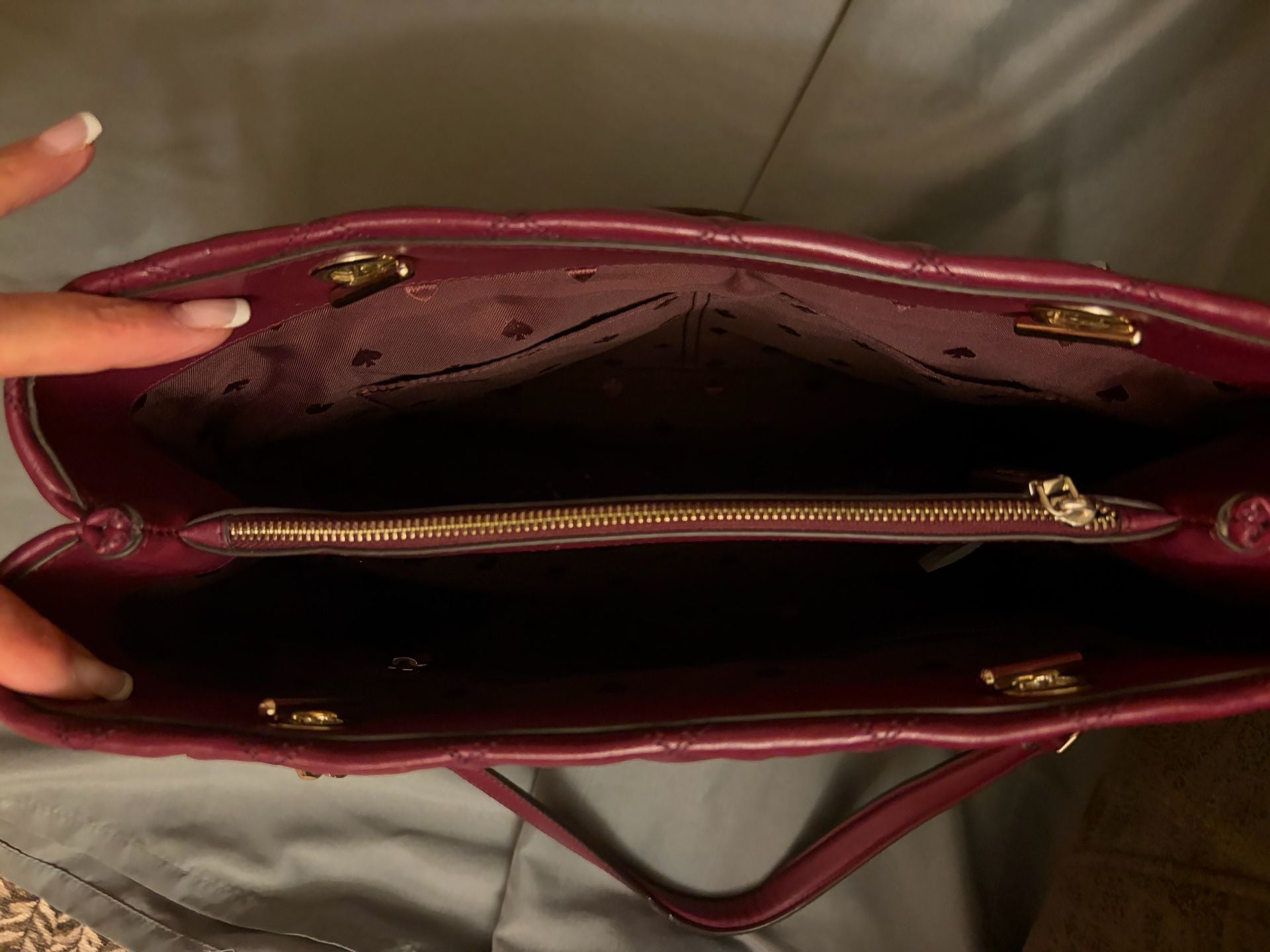 Kate Spade Quilted Leather Chain Tote Bag Burgundy. Middle zip plus smaller side zip.  8