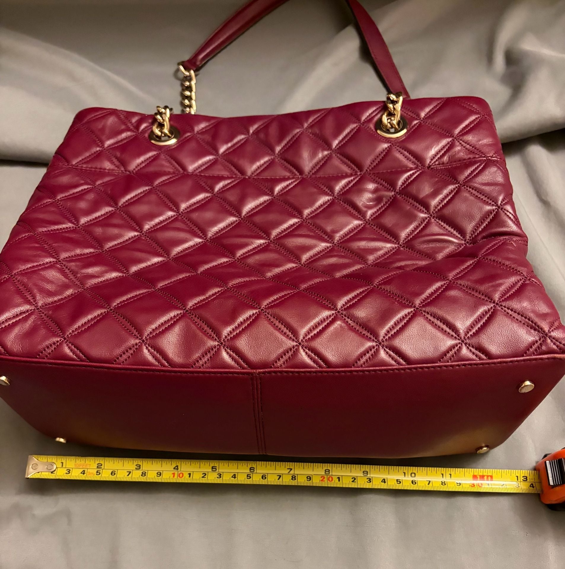 Kate Spade Quilted Leather Chain Tote Bag Burgundy. Middle zip plus smaller side zip.  9