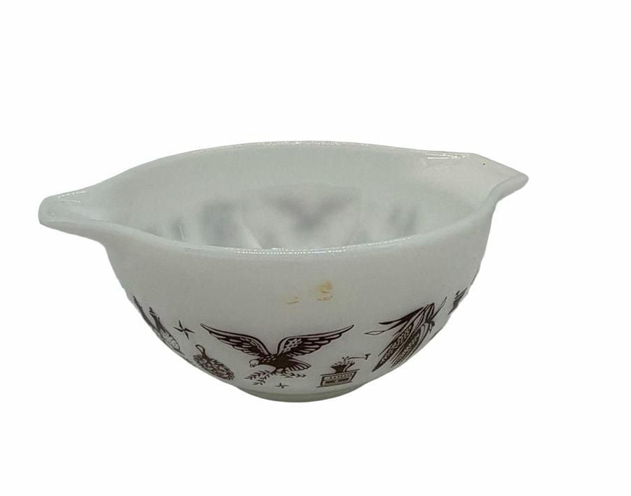 Pyrex Early American Cinderella Bowl Set 2 Pcs 4