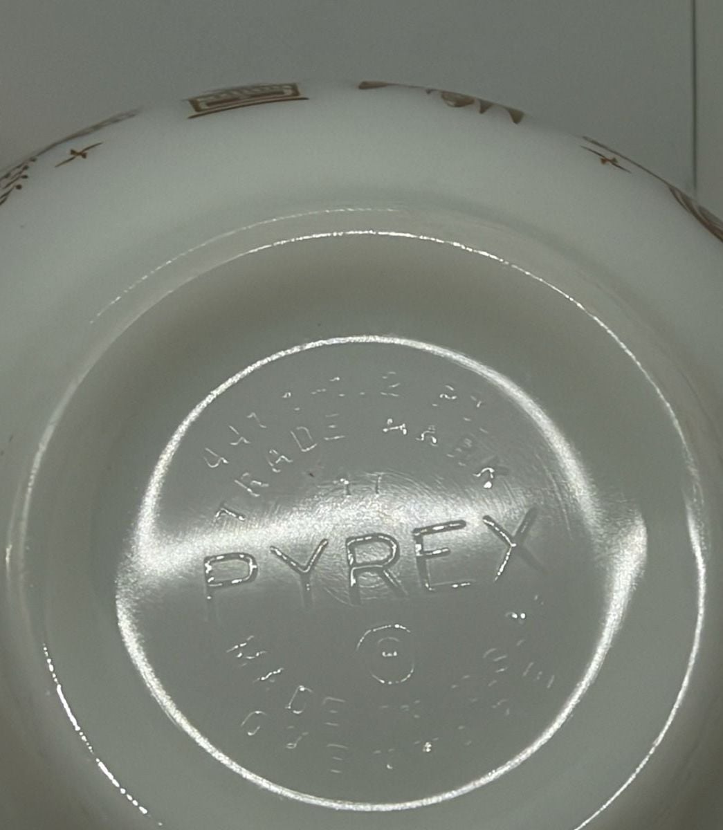 Pyrex Early American Cinderella Bowl Set 2 Pcs 8