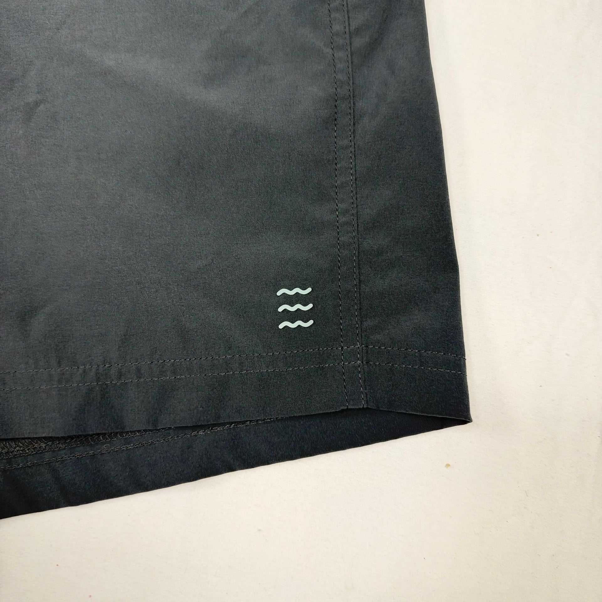 Free Fly Breeze Shorts Size L Gray Performance Athletic 7 in 4