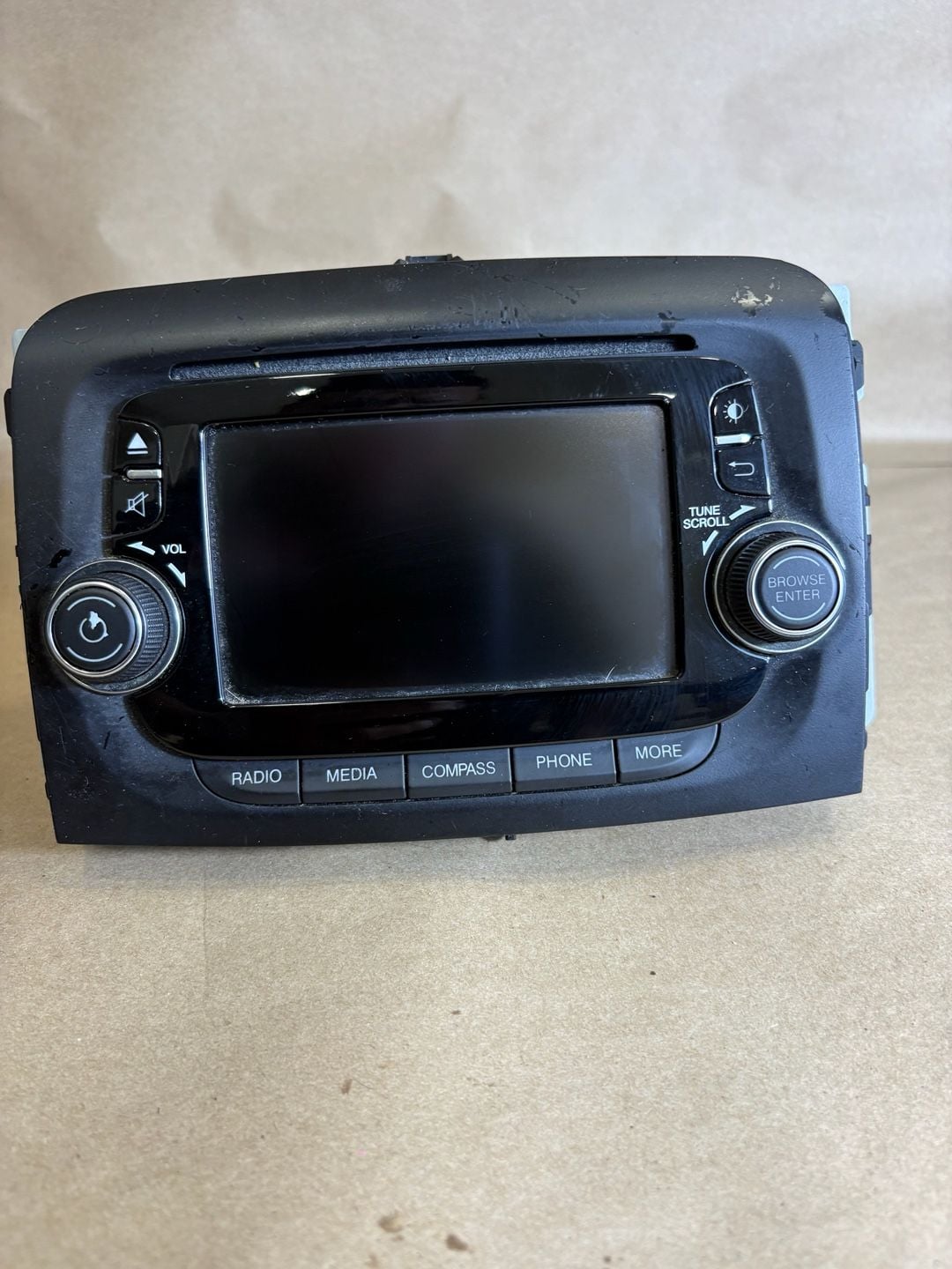 2014-2017 Fiat 500 500L Uconnect VP2 Radio 07355944800 Continental 3