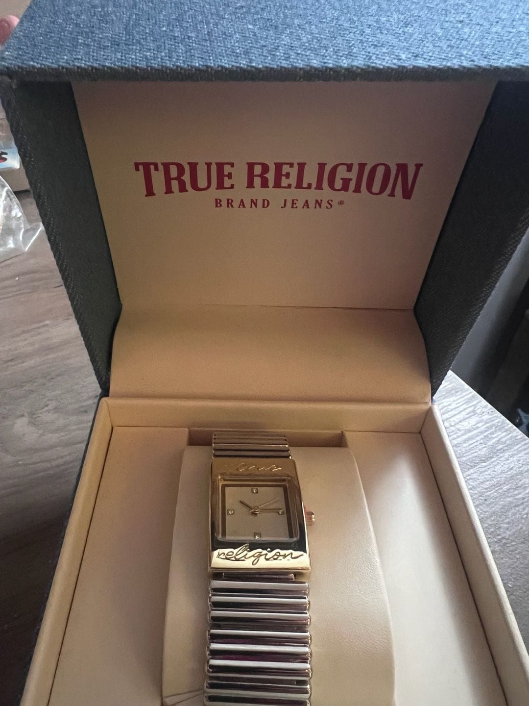 True Religion Watch gold-tone new, unused in box 3