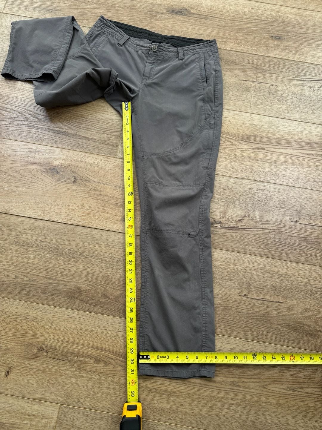Kuhl Legendary Women’s Hiking Pants Gray Roll Up Size 12 Reg 13