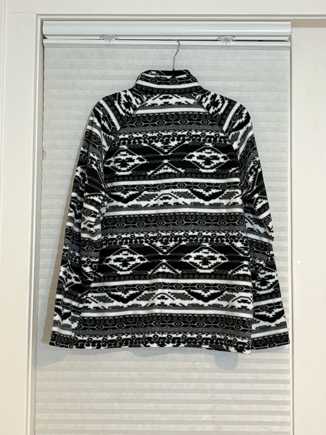 Eddie Bauer Fleece 1/4 Zip Size XL Black White Aztec Pattern Ultrasoft 7