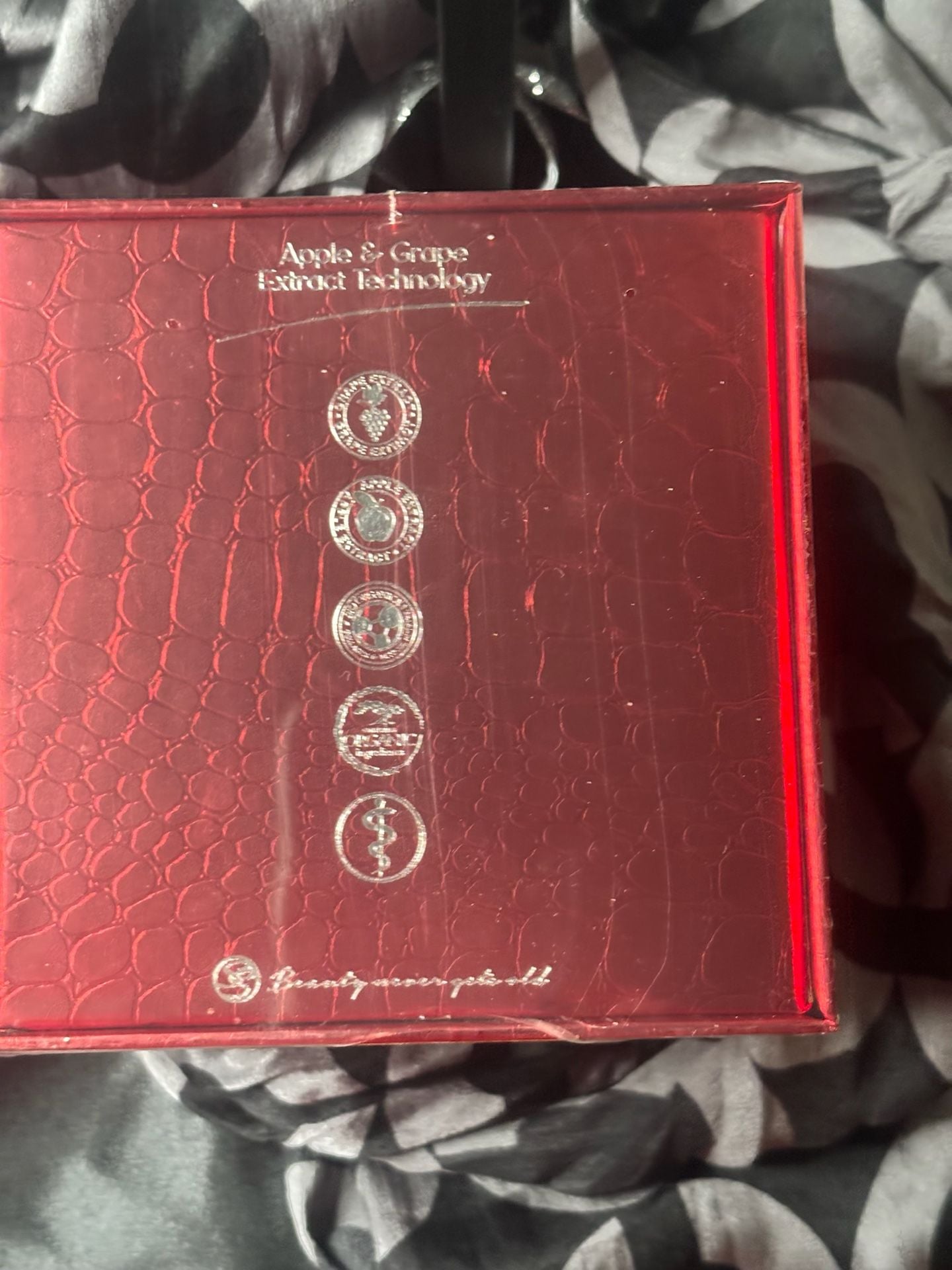 Red Wine Intensive Cream Face, Neck and Chest, 50ml – Prédiré ...NIB 2