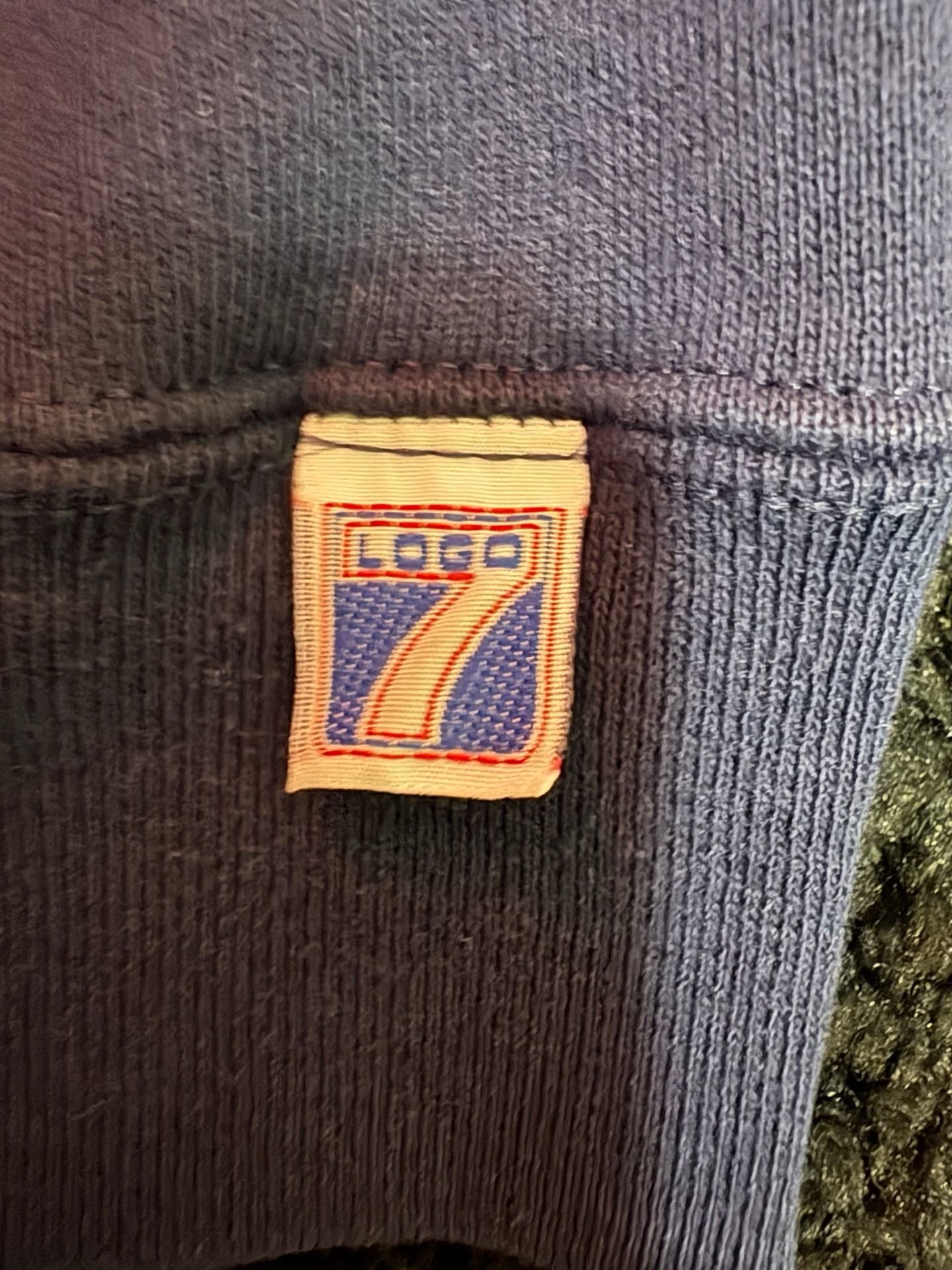 Vintage 1993 Logo 7 Dallas Cowboys Graphic crewneck pullover
Size Men’s medium🕶️
Measurements are listed 👓
Send offers📲📲
#Vintage #90s #NFL #DallasCowboys #Football 8