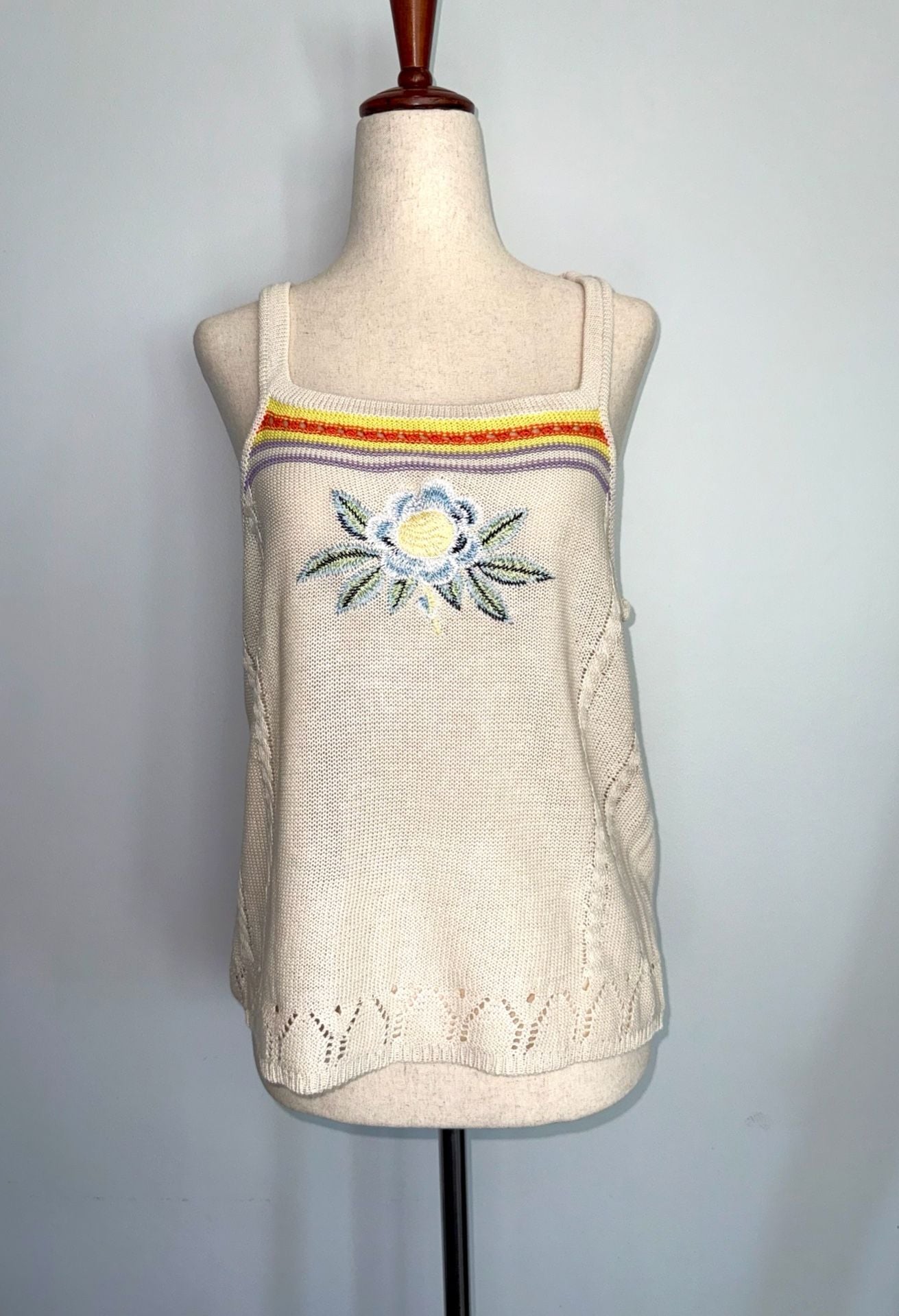 POL Floral Embroidered Knit Tank Top Size L Beige 2