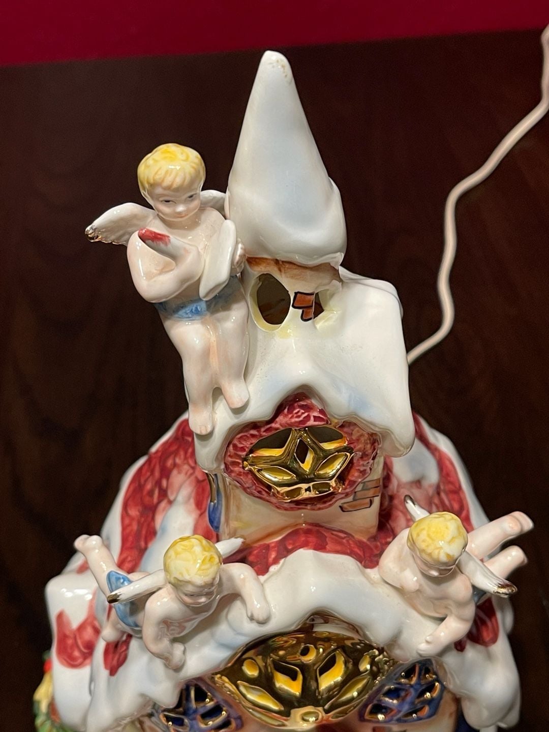 Vintage 2002 Grandeur Noel Collector's Edition Lighted Ceramic Holiday Church  9