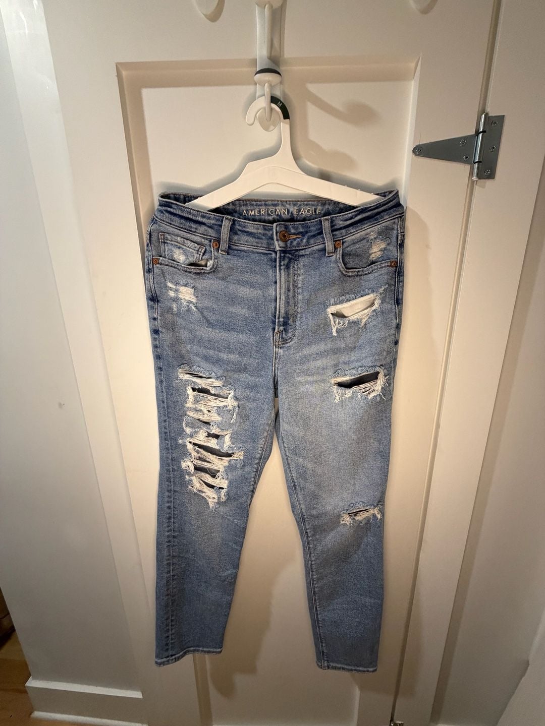 American Eagle Distressed Skinny Jeans Size 8 Regular 1
