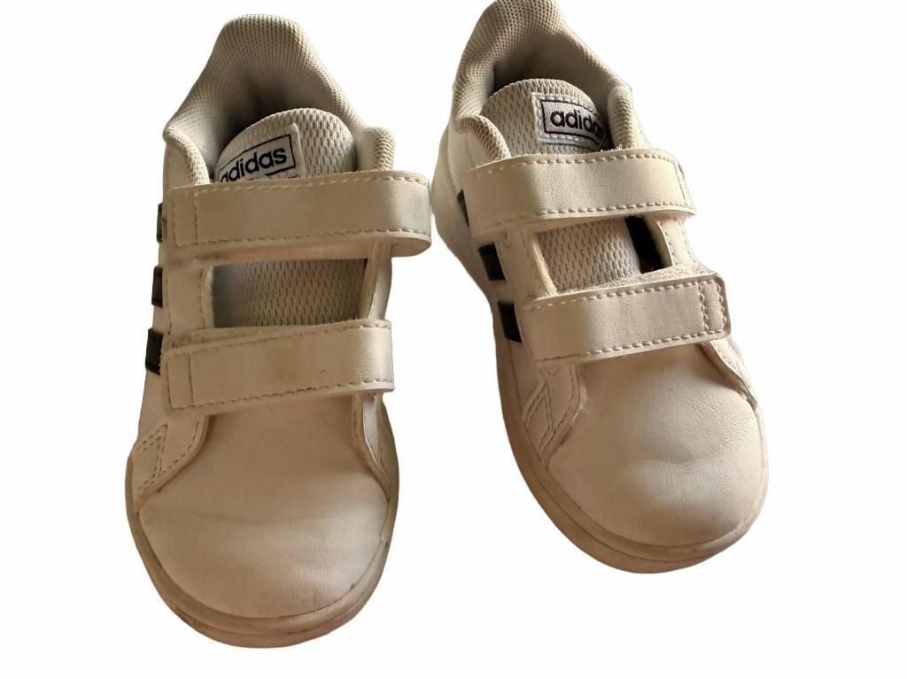 Adidas Sneakers Size 7 Kids White 2