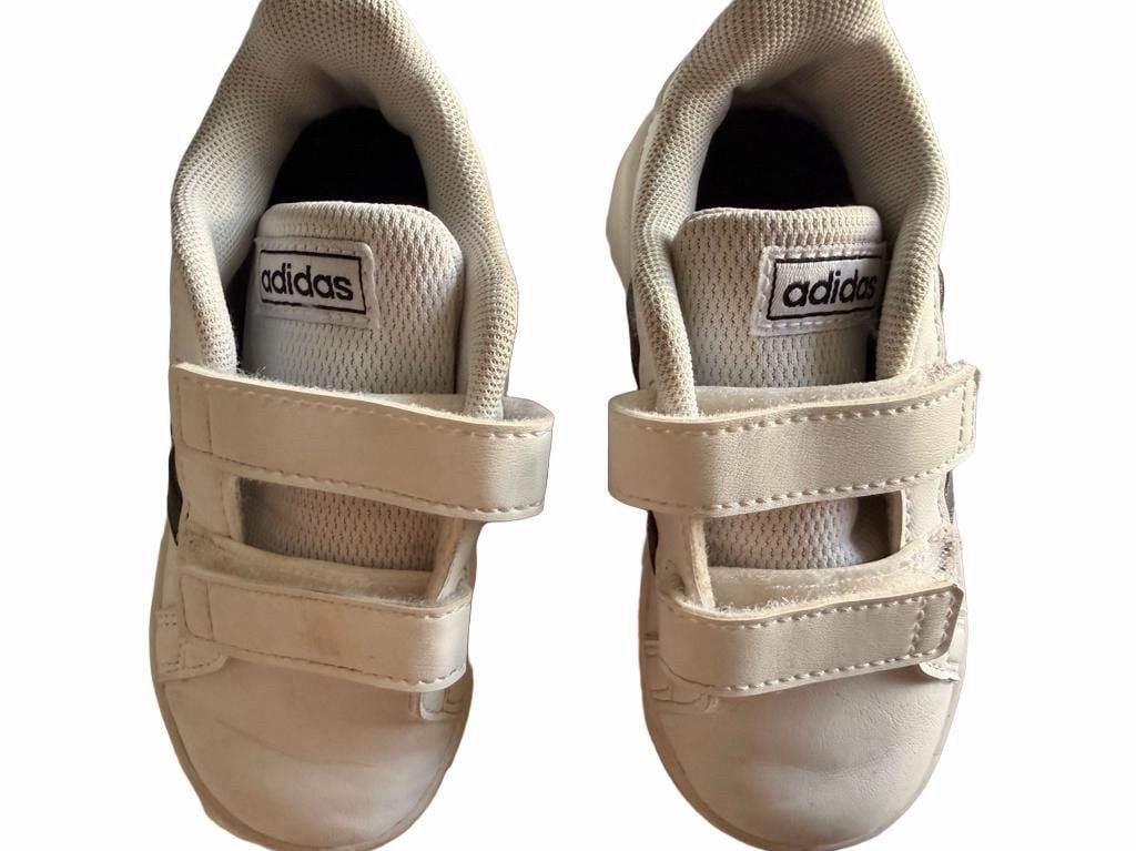 Adidas Sneakers Size 7 Kids White 3