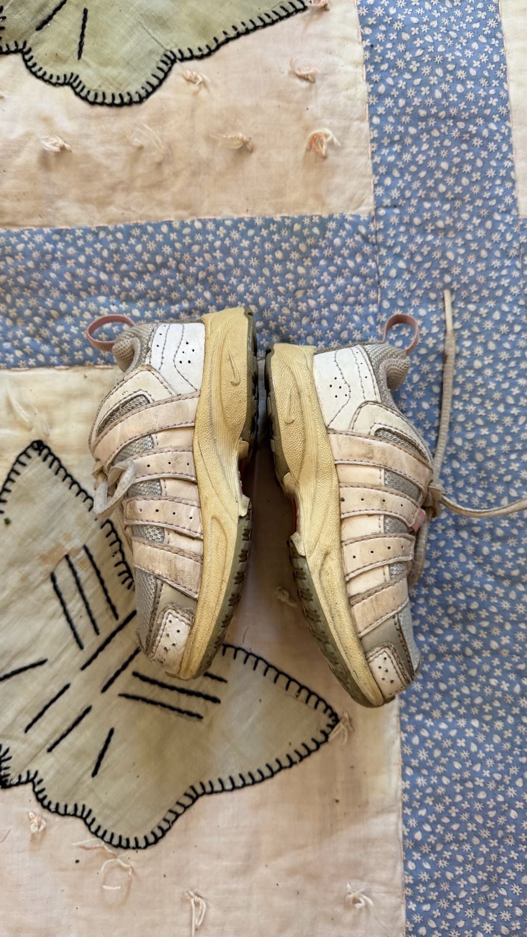 Vintage 90s Nike Sneakers 5