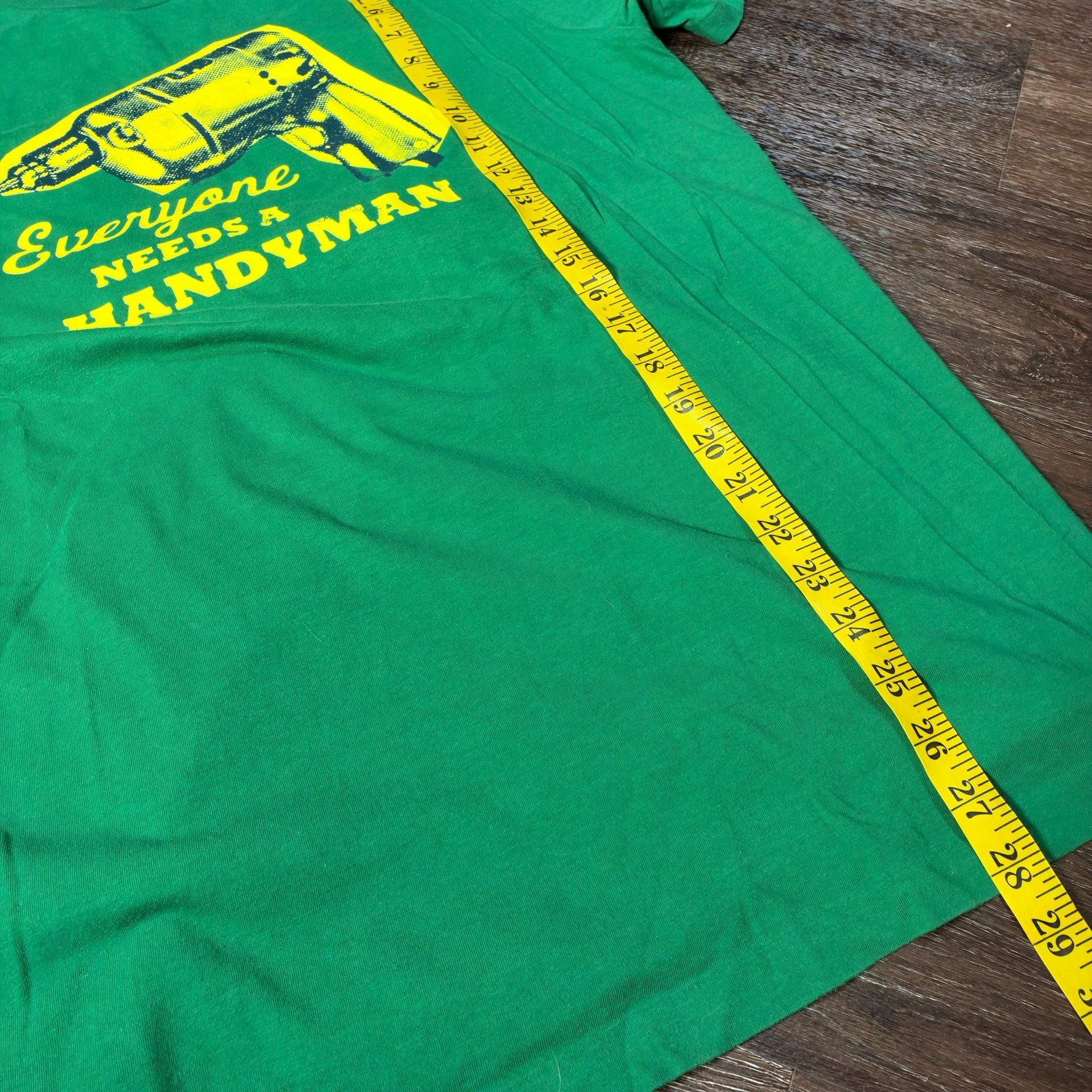 Hollister Company Everyone Needs A Handyman T-Shirt Size XL Green 5