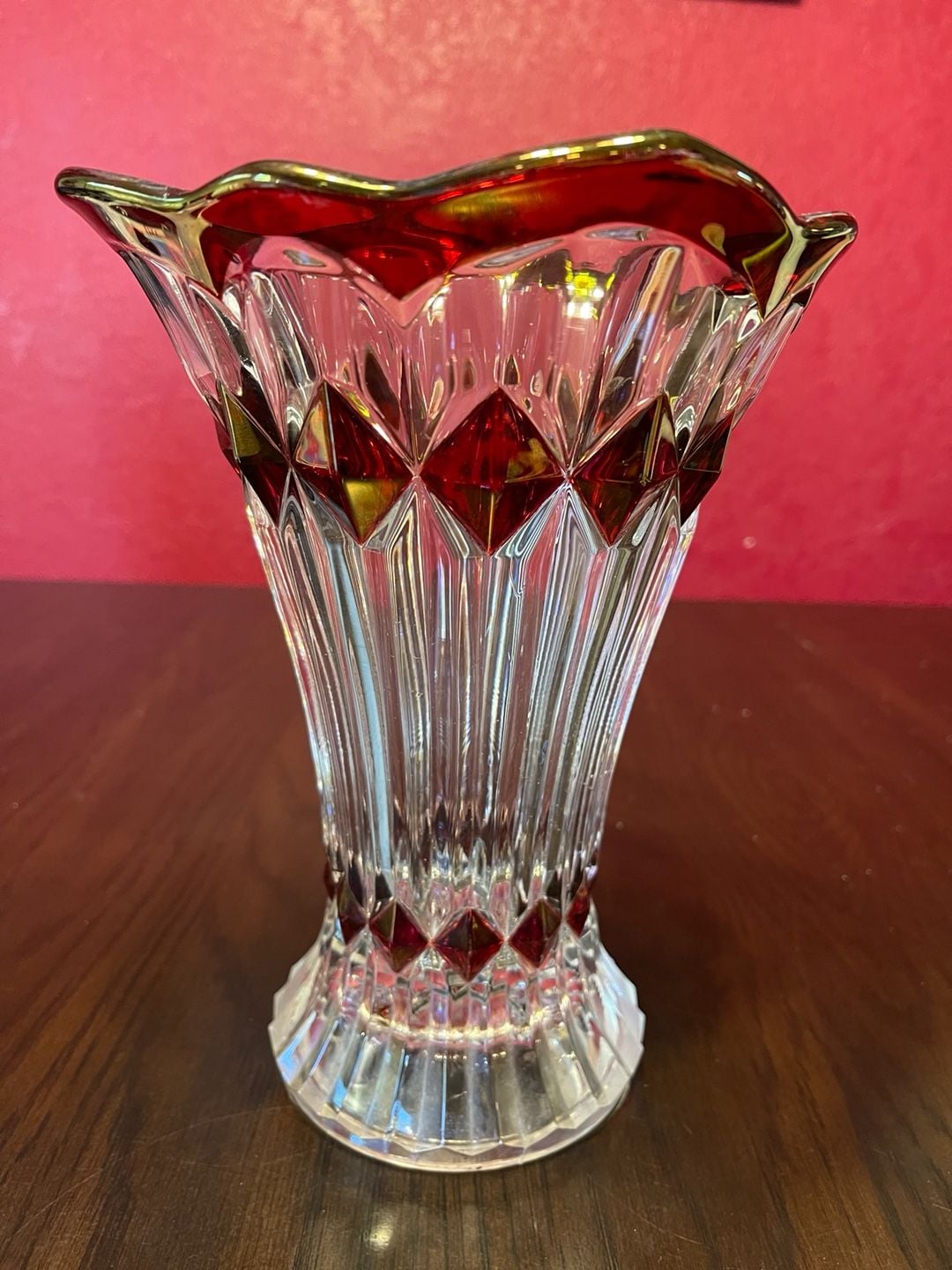 Vntg Anna Hütte Bleikristall "Mercedes" pattern 24% lead crystal ruby flash vase 2