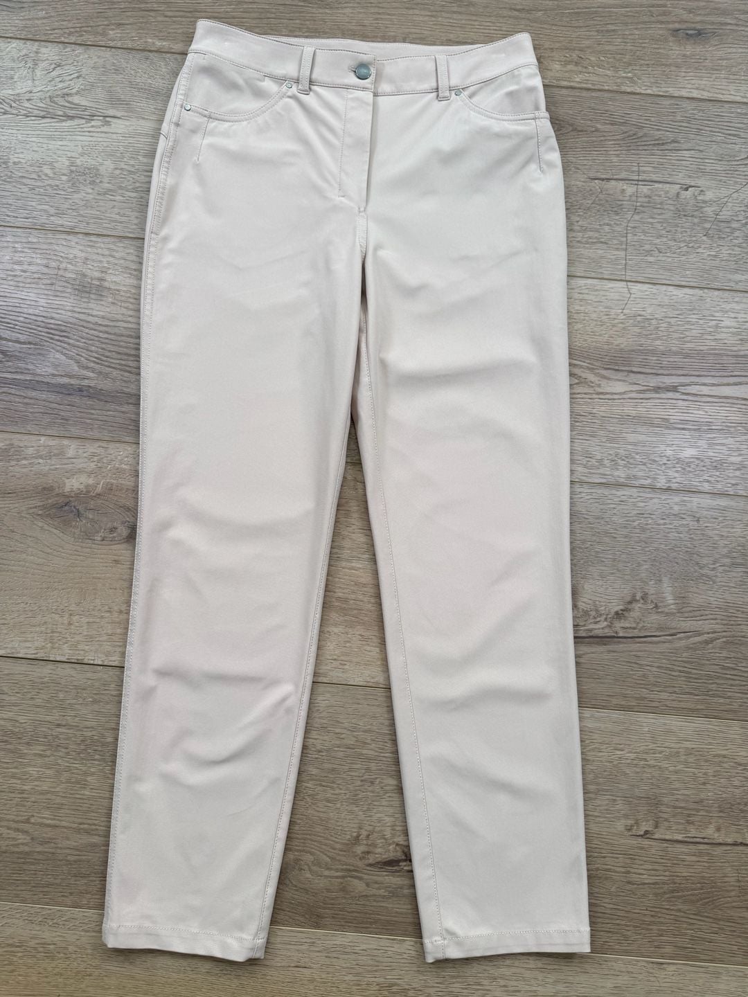 Lululemon Women’s 5 Pocket Straight Leg Pants Beige Size 8 26” Inseam 3