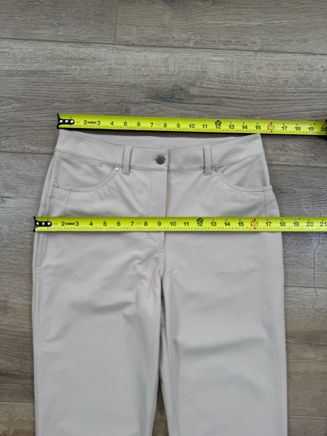 Lululemon Women’s 5 Pocket Straight Leg Pants Beige Size 8 26” Inseam 9